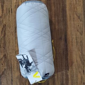 Veer Adult Adventure Blanket Grey